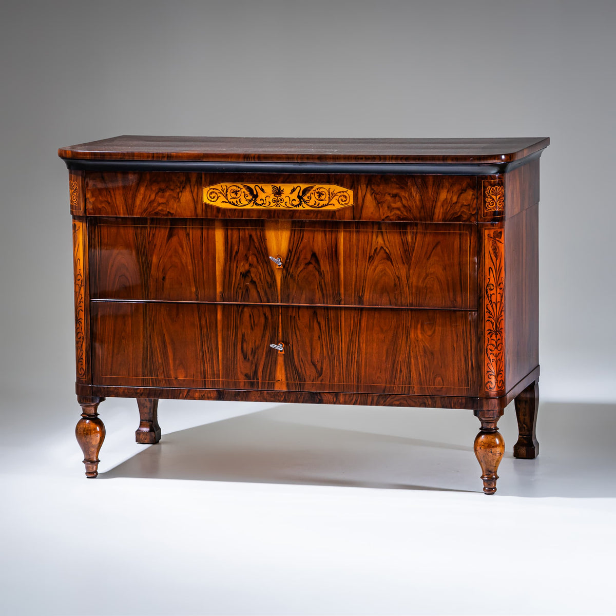Biedermeier-Kommode mit Marketerie, Italien, 19. Jahrhundert