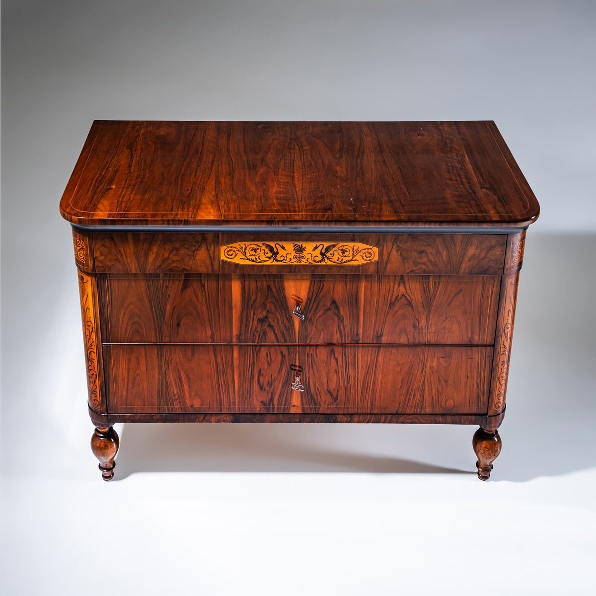 Biedermeier-Kommode mit Marketerie, Italien, 19. Jahrhundert