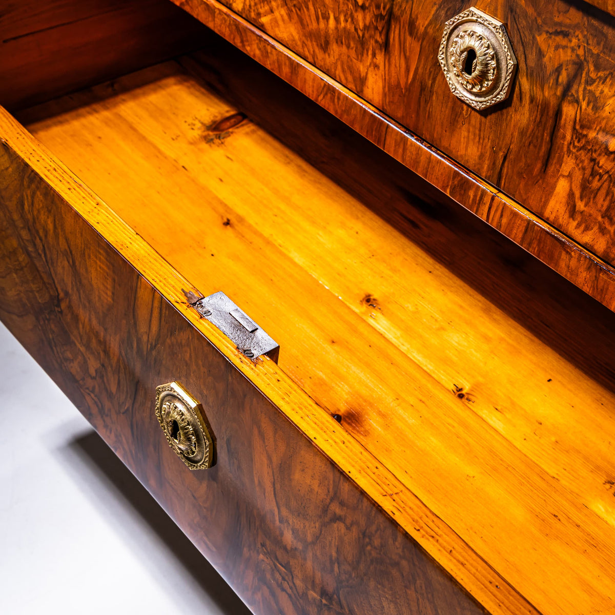 Biedermeier Walnut Chest of Drawers, Austria, circa 1820