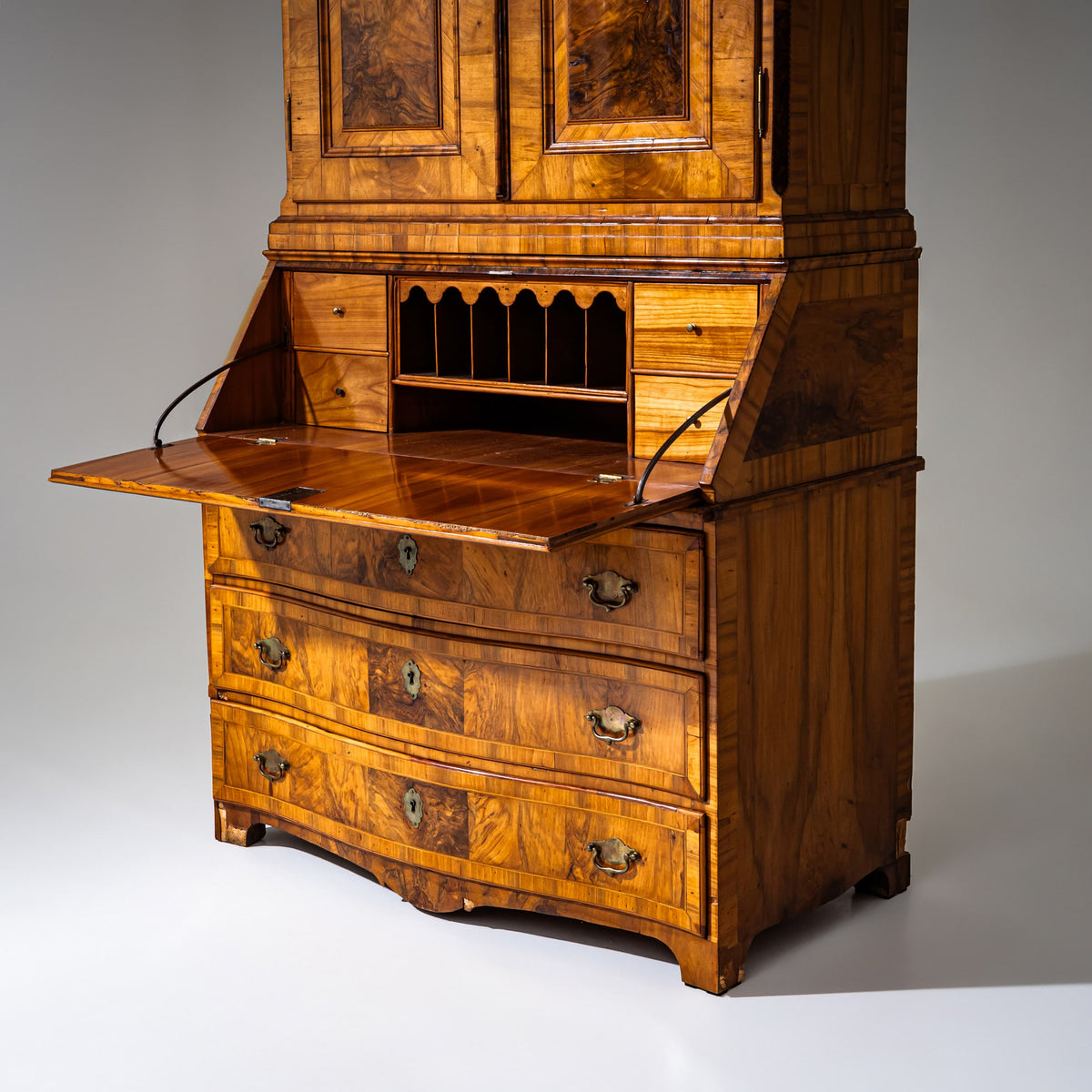 Baroque Secretary in Walnut, 18th/19th Century