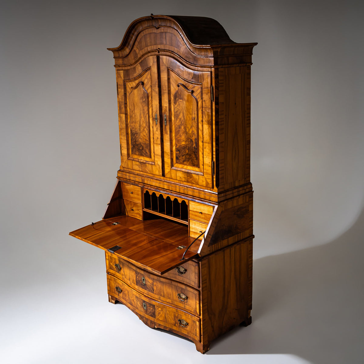 Baroque Secretary in Walnut, 18th/19th Century