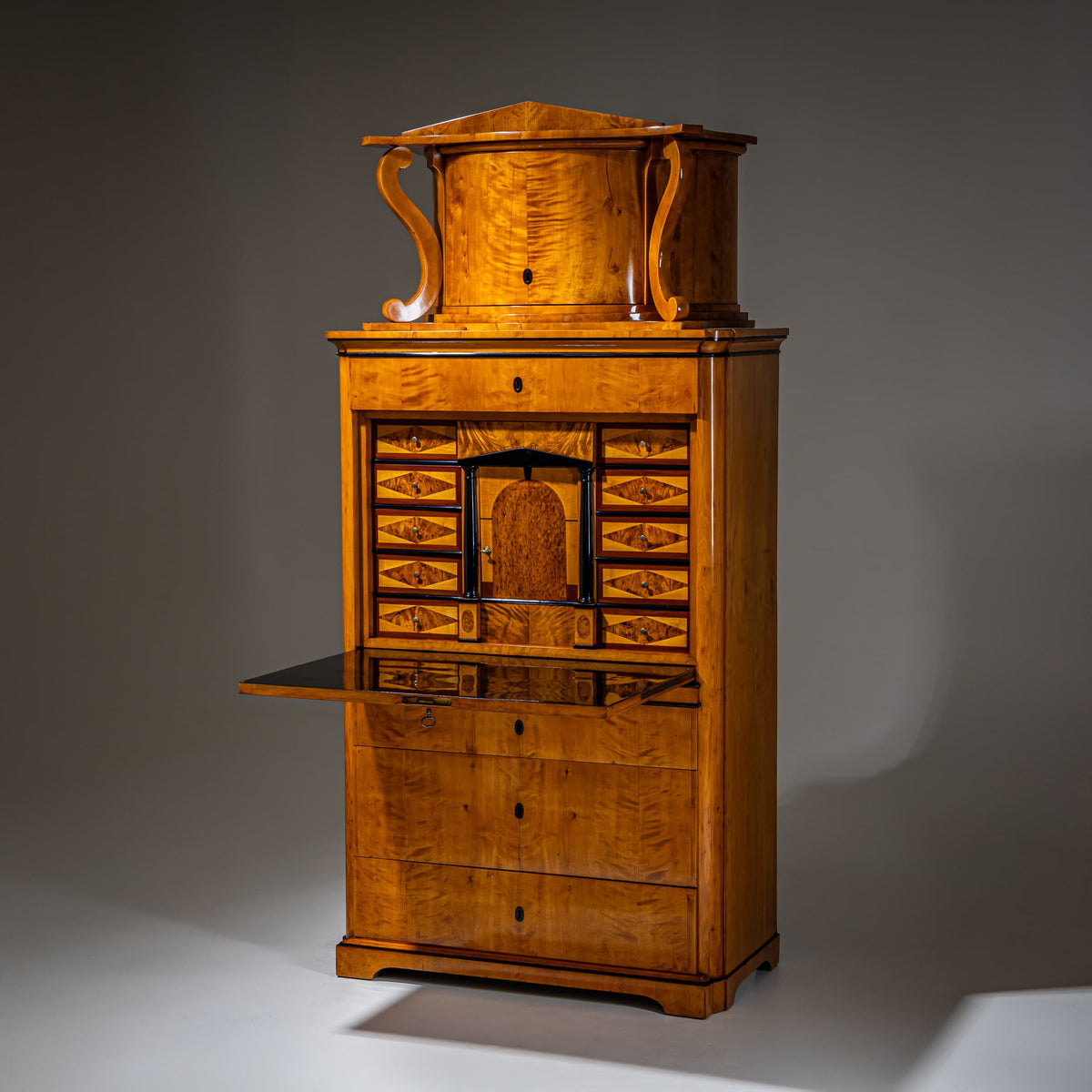 Biedermeier Aufsatzsekretär in Birke, Deutsch, um 1830