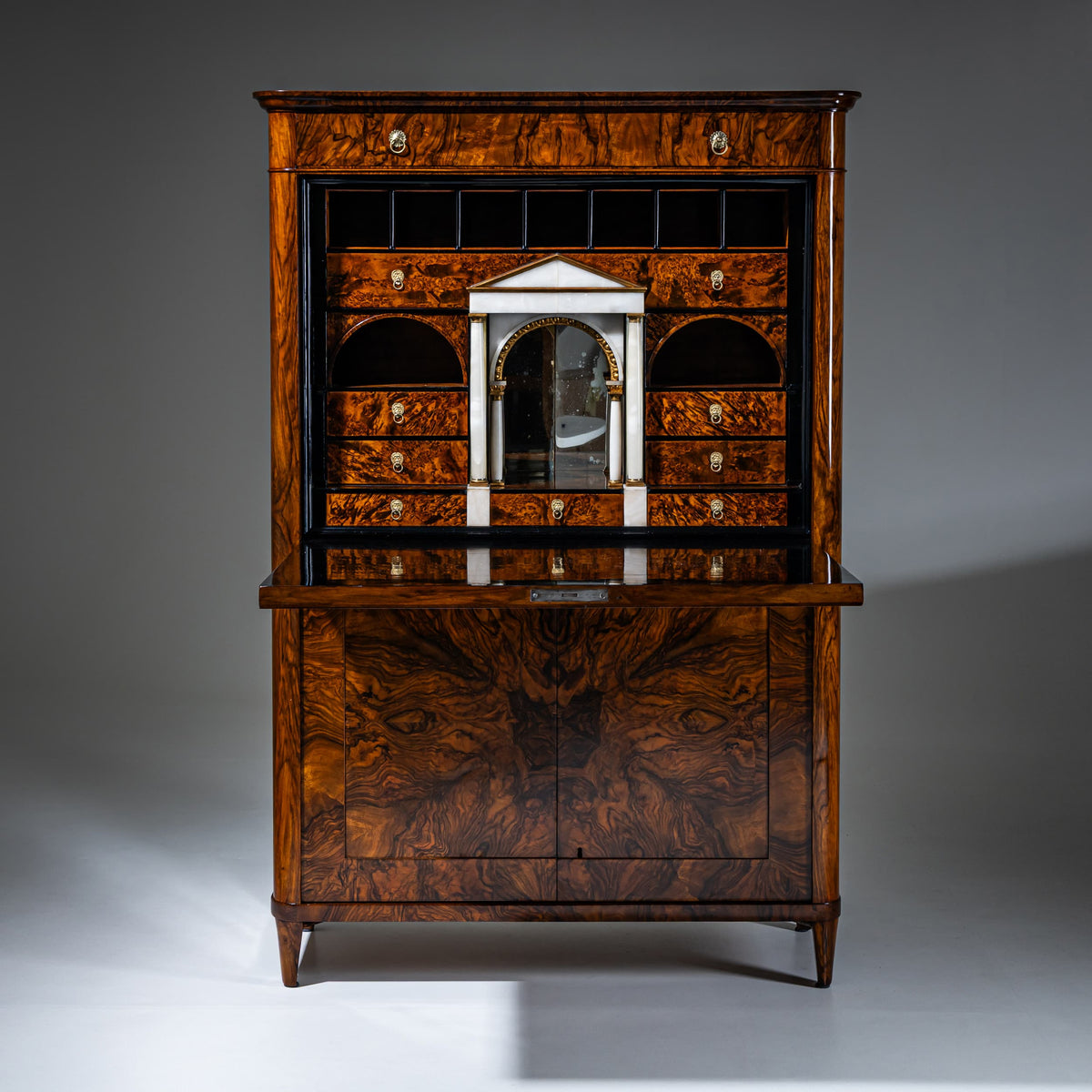 Biedermeier-Sekretär in Nussbaum, Österreich, um 1830