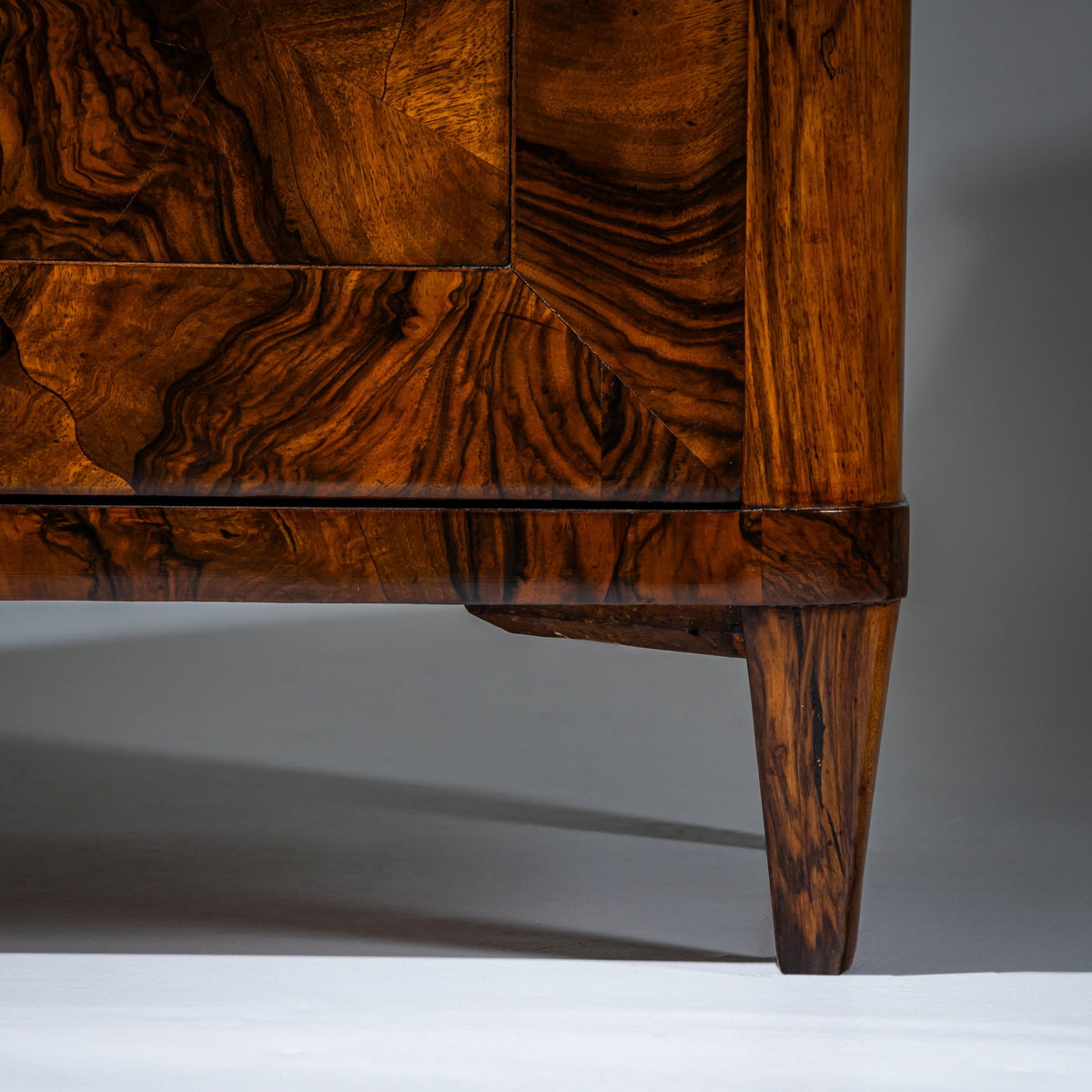 Biedermeier-Sekretär in Nussbaum, Österreich, um 1830