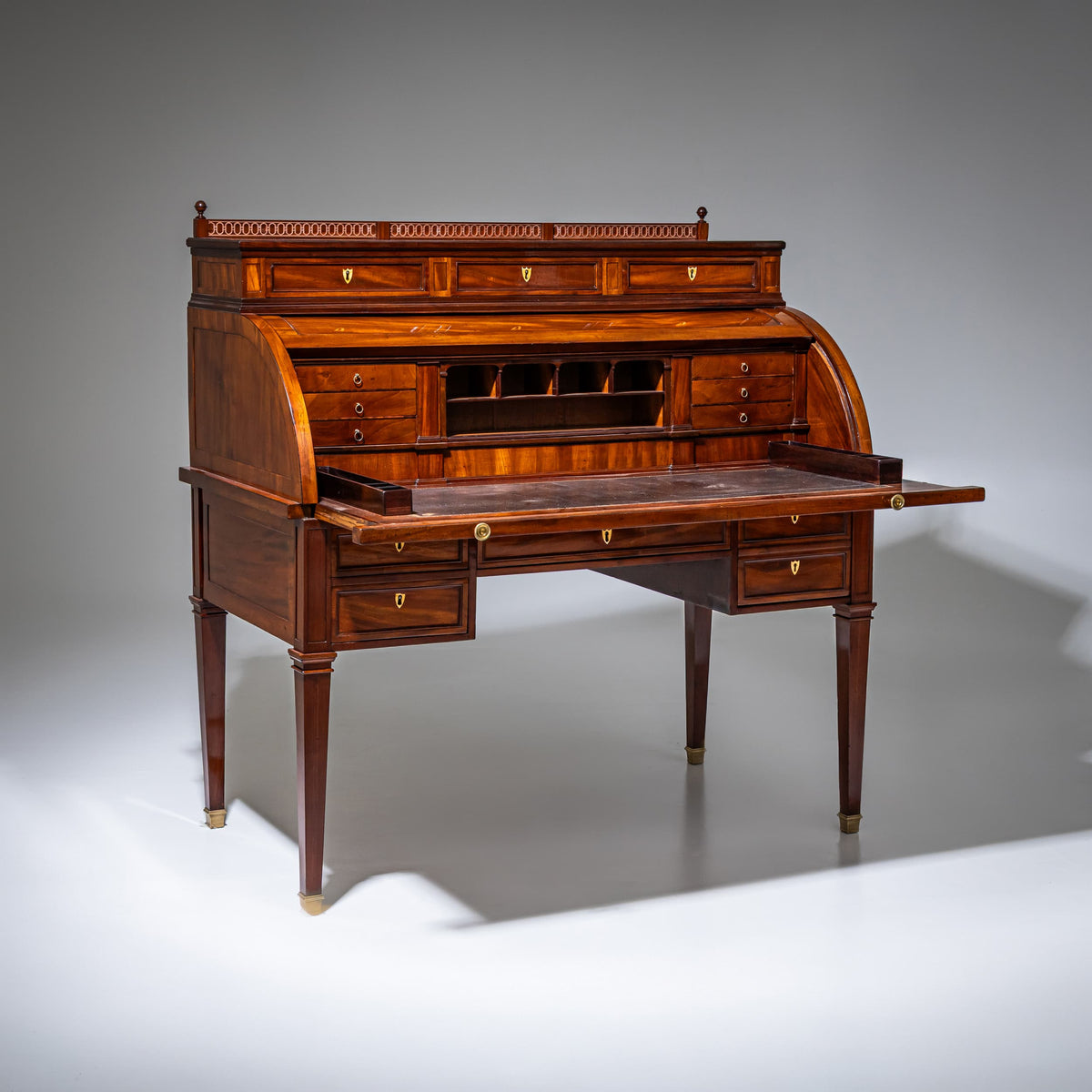 Louis XVI Roll-Top Desk in Mahogany, circa 1800