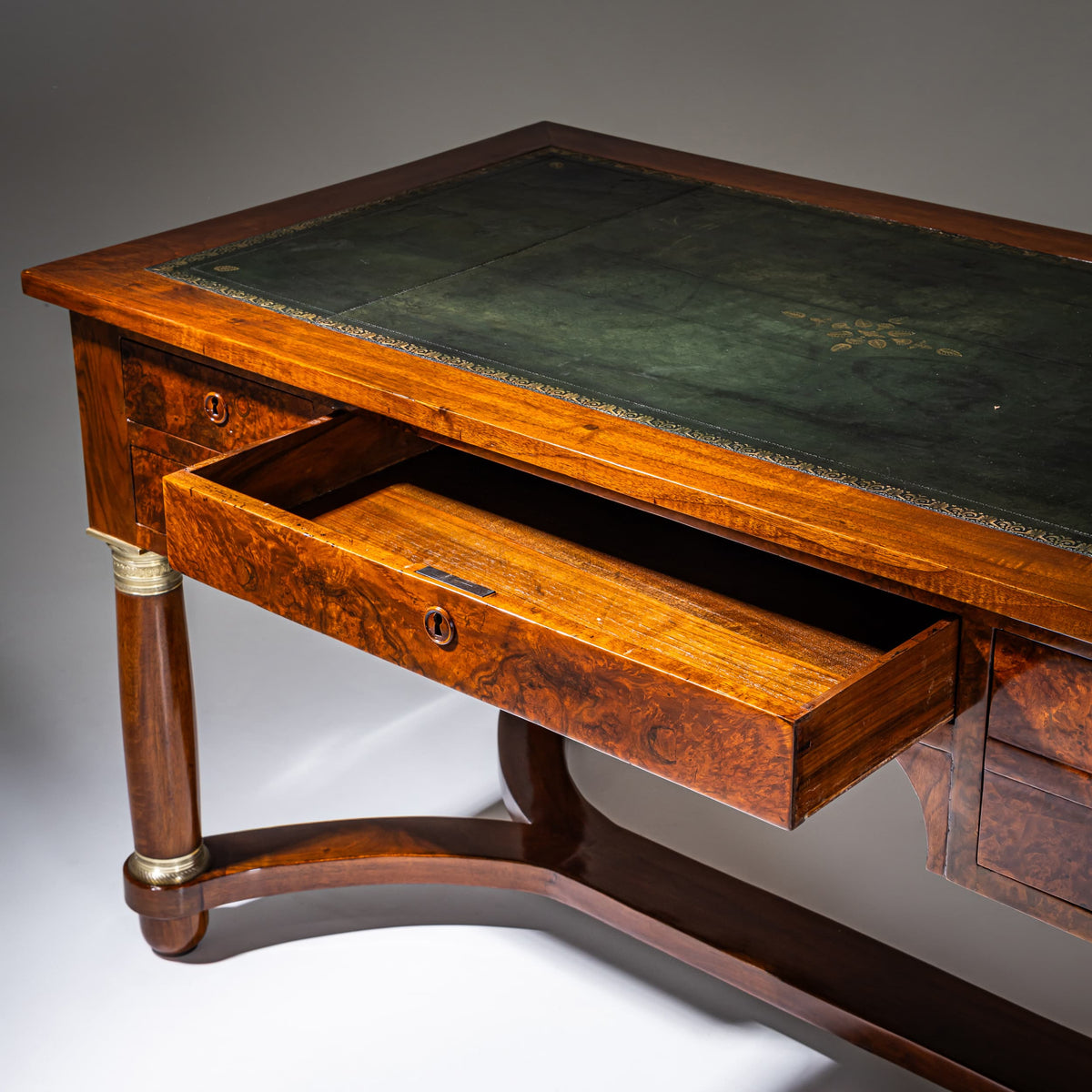 Charles-X-Stil Bureau-Plat, Frankreich, 19. Jahrhundert