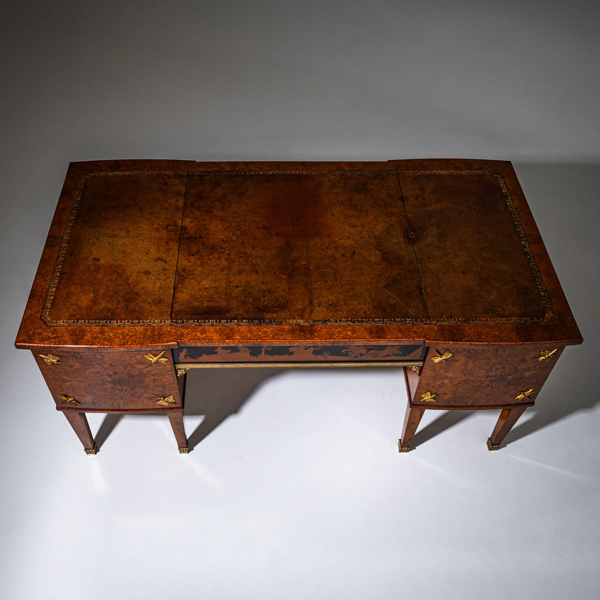 Thuya Burl Bureau Plat, Italy, circa 1900