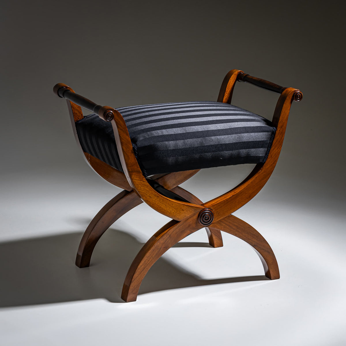 Tabouret, Frankreich, Anfang 19. Jahrhundert