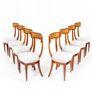 Acht klassizistische Stühle, Toskana 19. Jahrhundert
