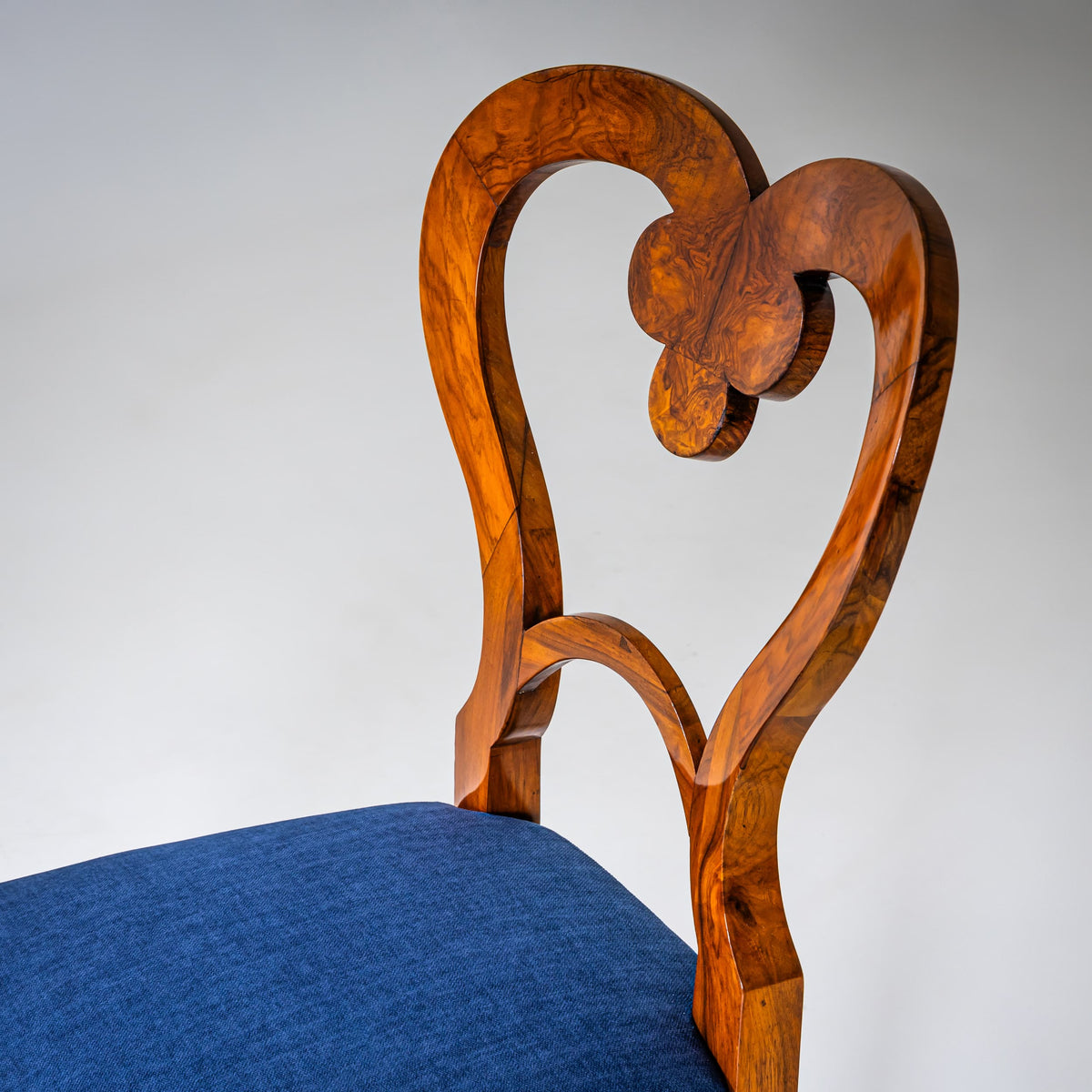 Biedermeier Side Chairs in Walnut, Austria, circa 1830