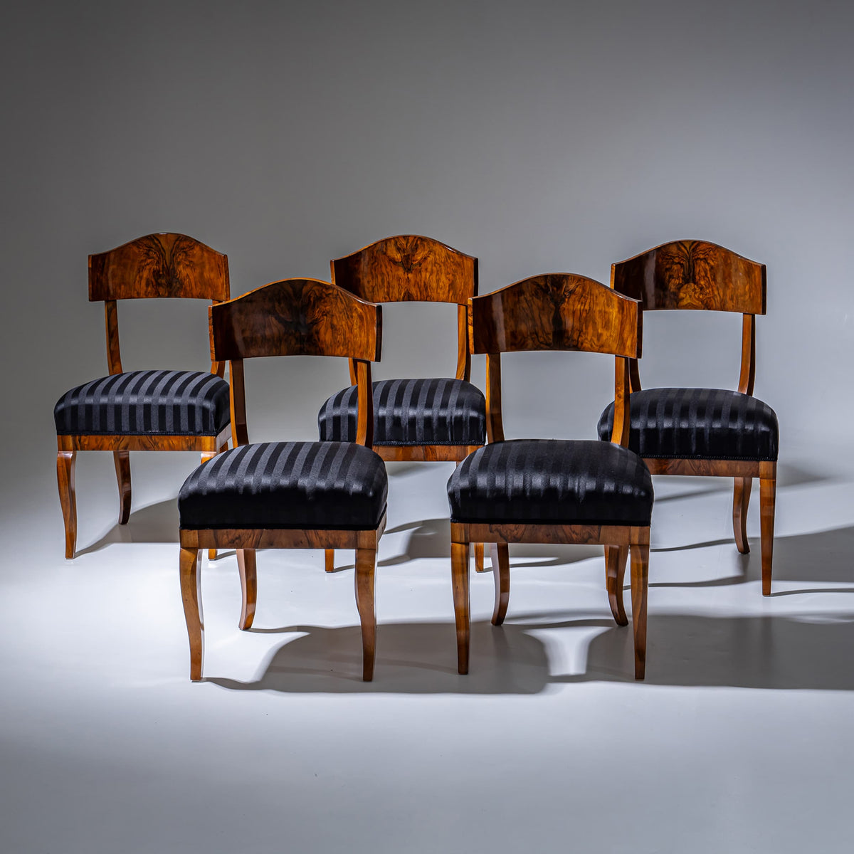 Set of Five Biedermeier Shovel-Back Chairs in Walnut, circa 1830