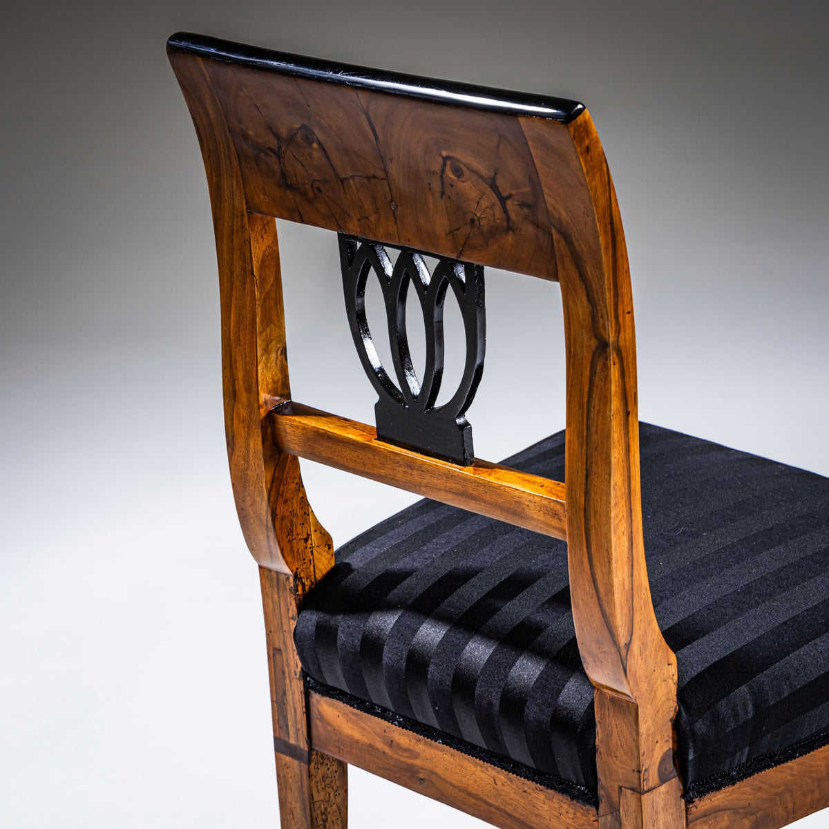 Satz von Drei Biedermeier Stühlen, süddeutsch, um 1820