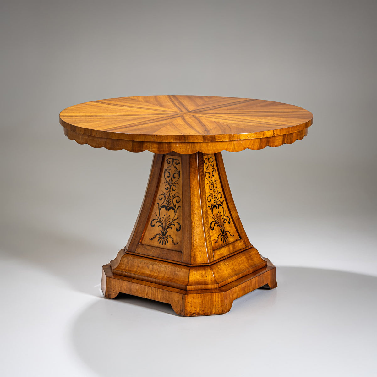 Biedermeier Salontisch um 1830