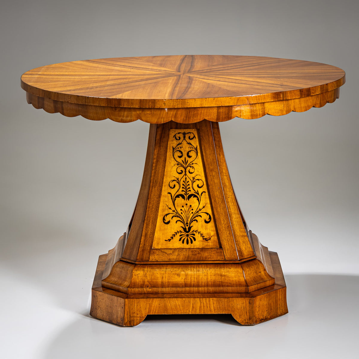 Biedermeier Salontisch um 1830