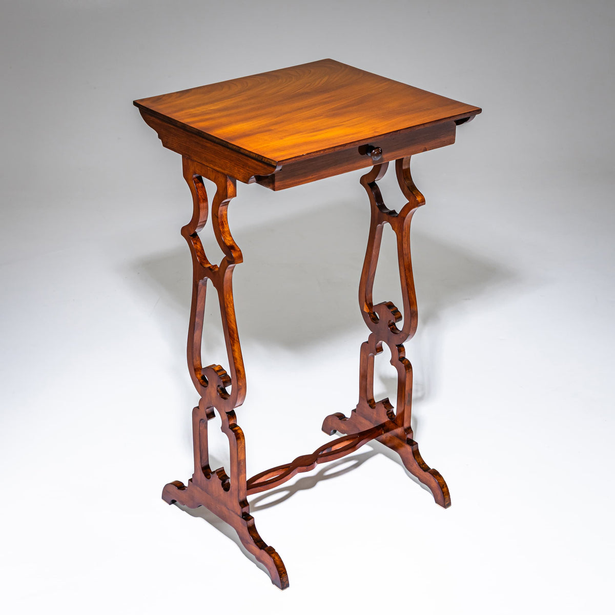 Biedermeier Beistelltisch, um 1840