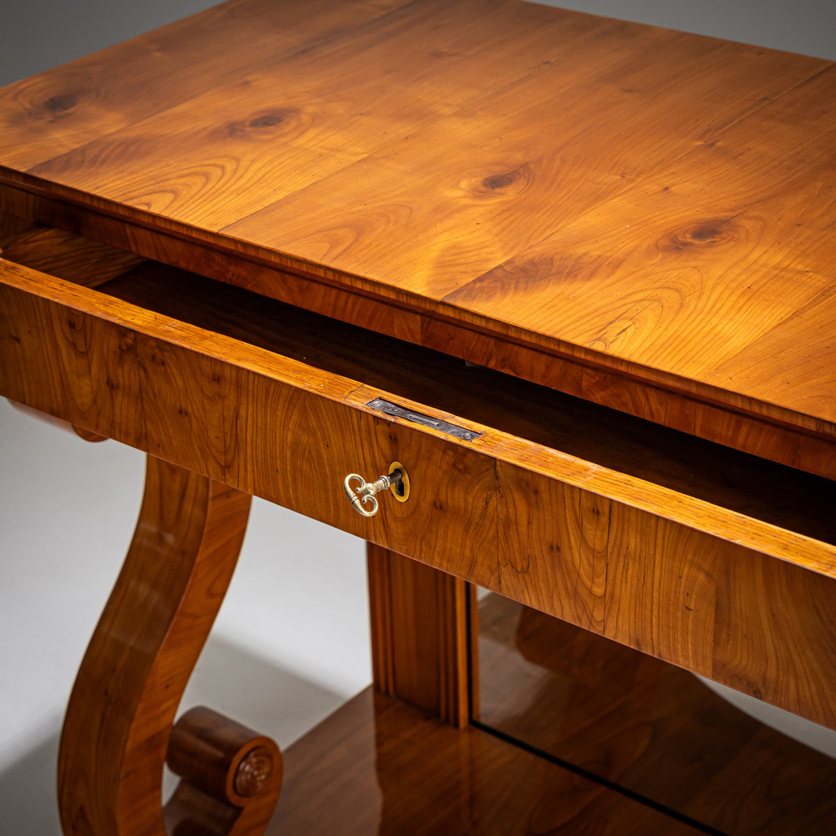 Biedermeier Wandkonsole um 1830