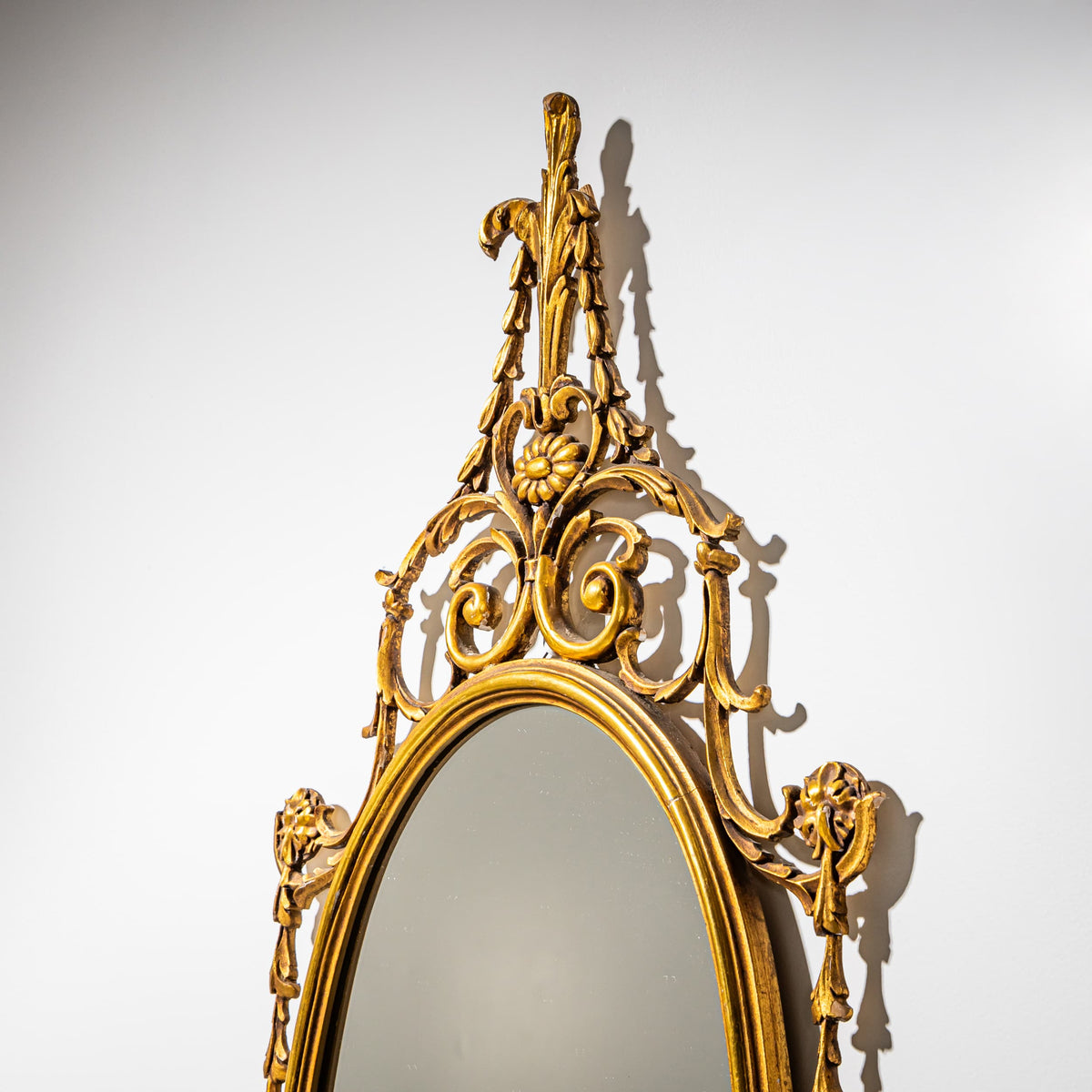 Pair of oval Giltwood Wall Mirrors, Italy Mid-20th Century