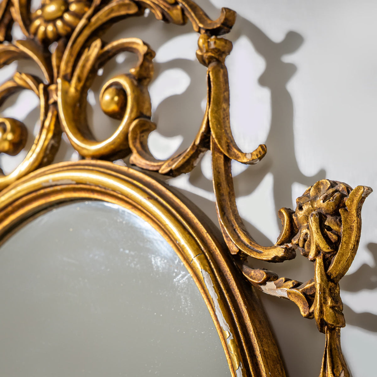 Pair of oval Giltwood Wall Mirrors, Italy Mid-20th Century