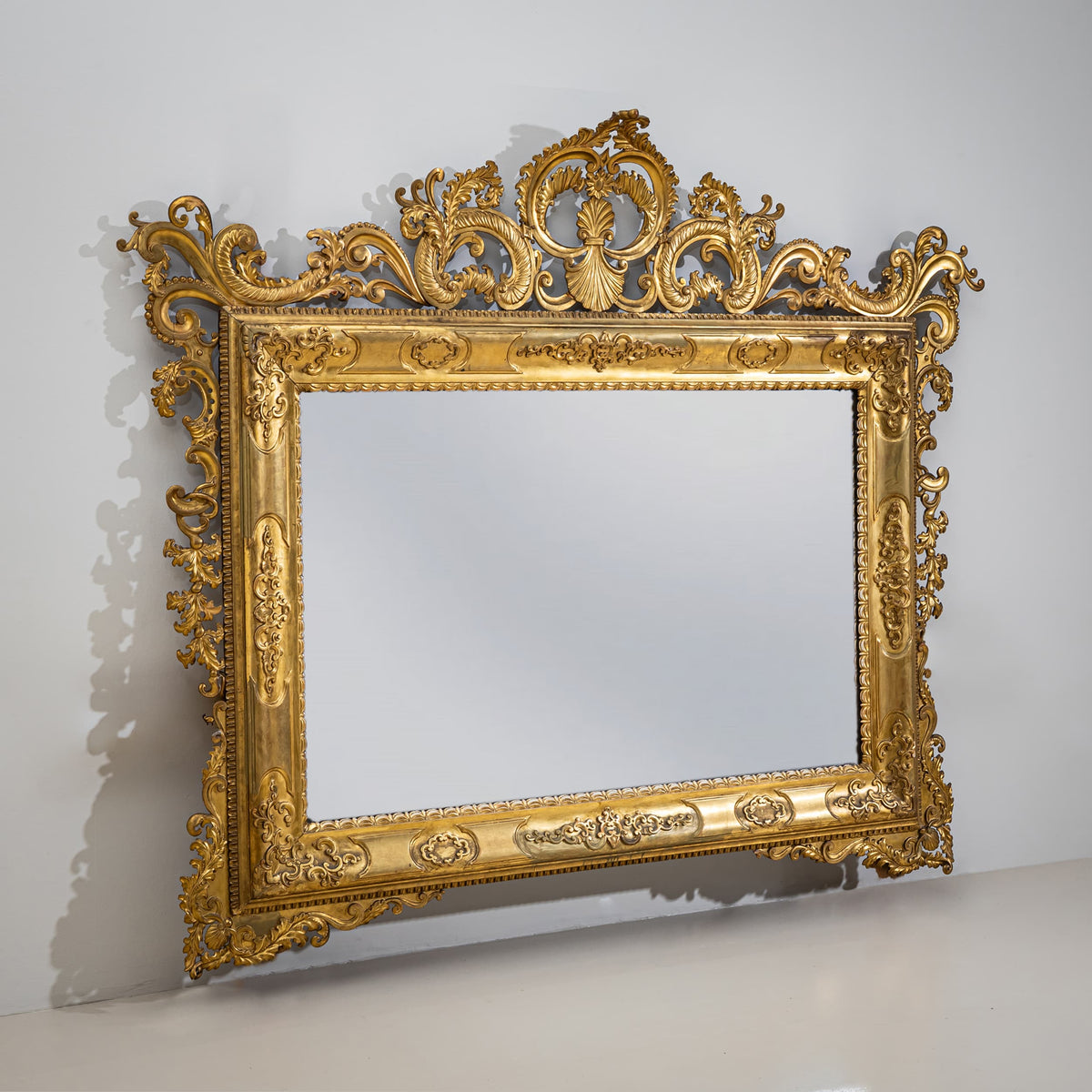 Großer Florentiner Wandspiegel im Barockstil, Italien, Ende 19. Jahrhundert