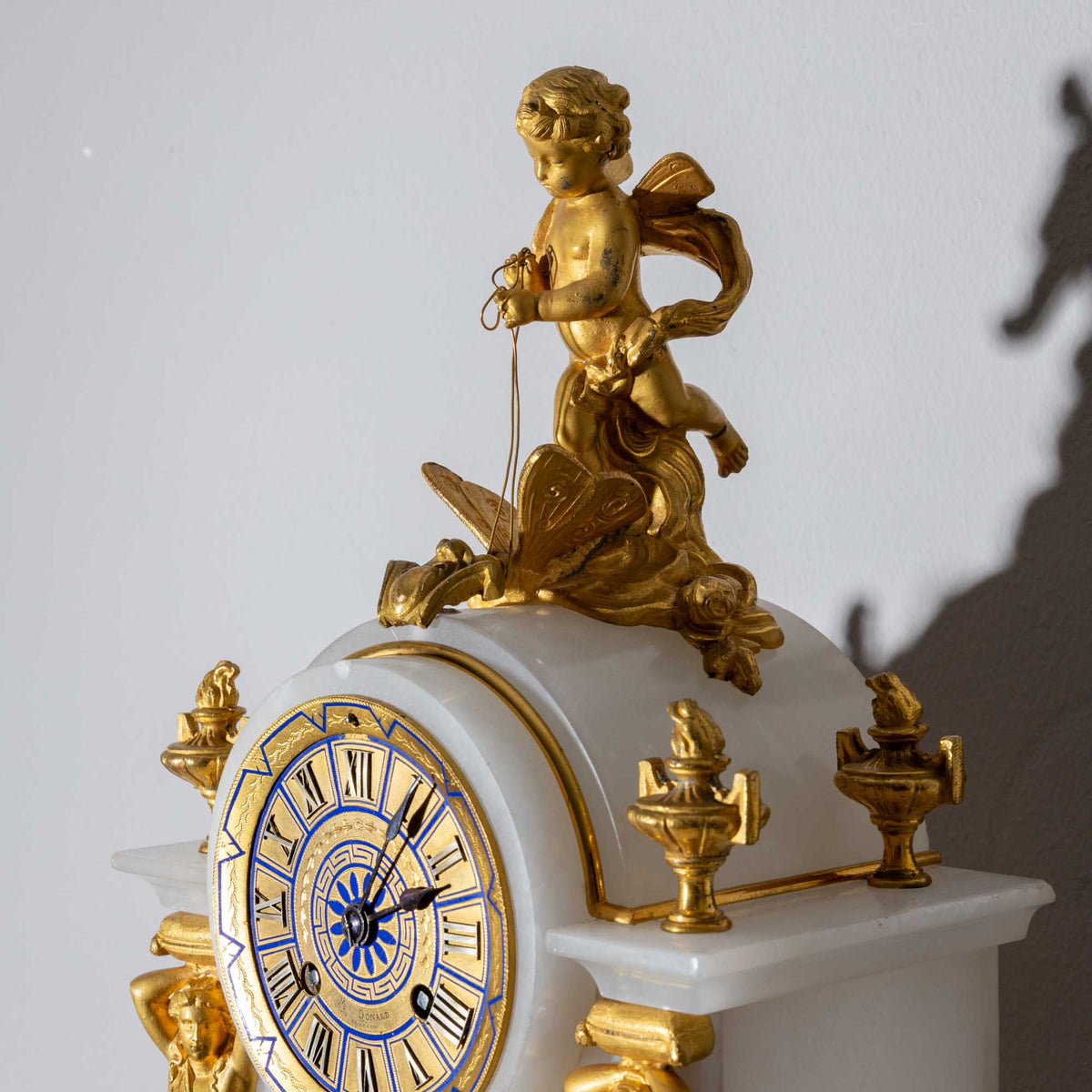 Alabaster Mantel Clock, sig. McDonald Glasgow, 19th century