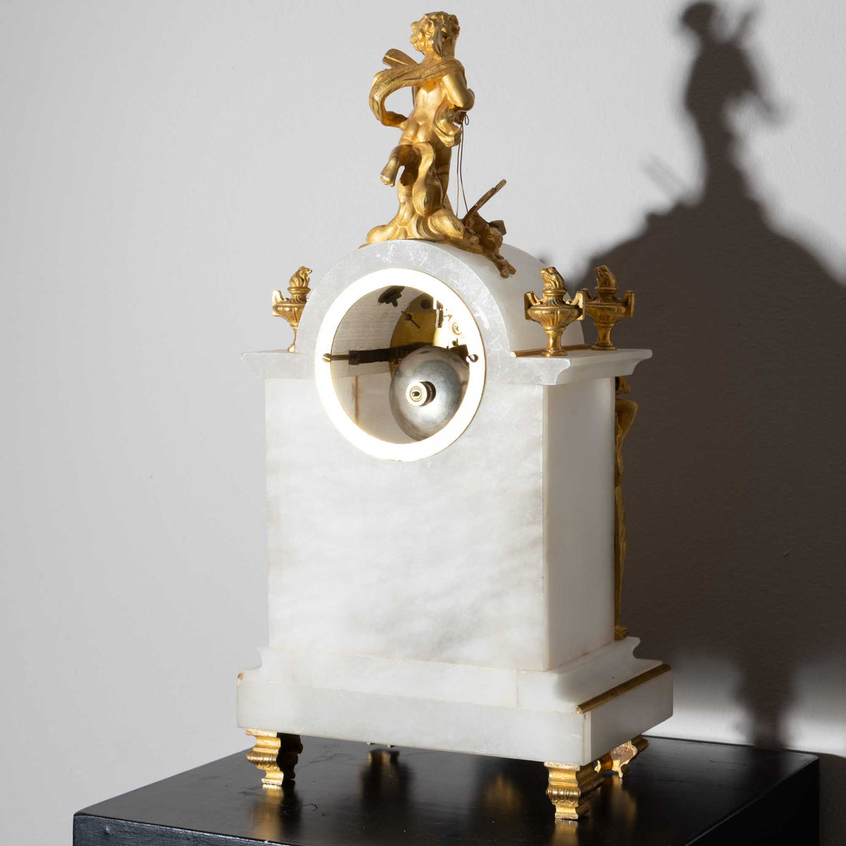 Alabaster Mantel Clock, sig. McDonald Glasgow, 19th century