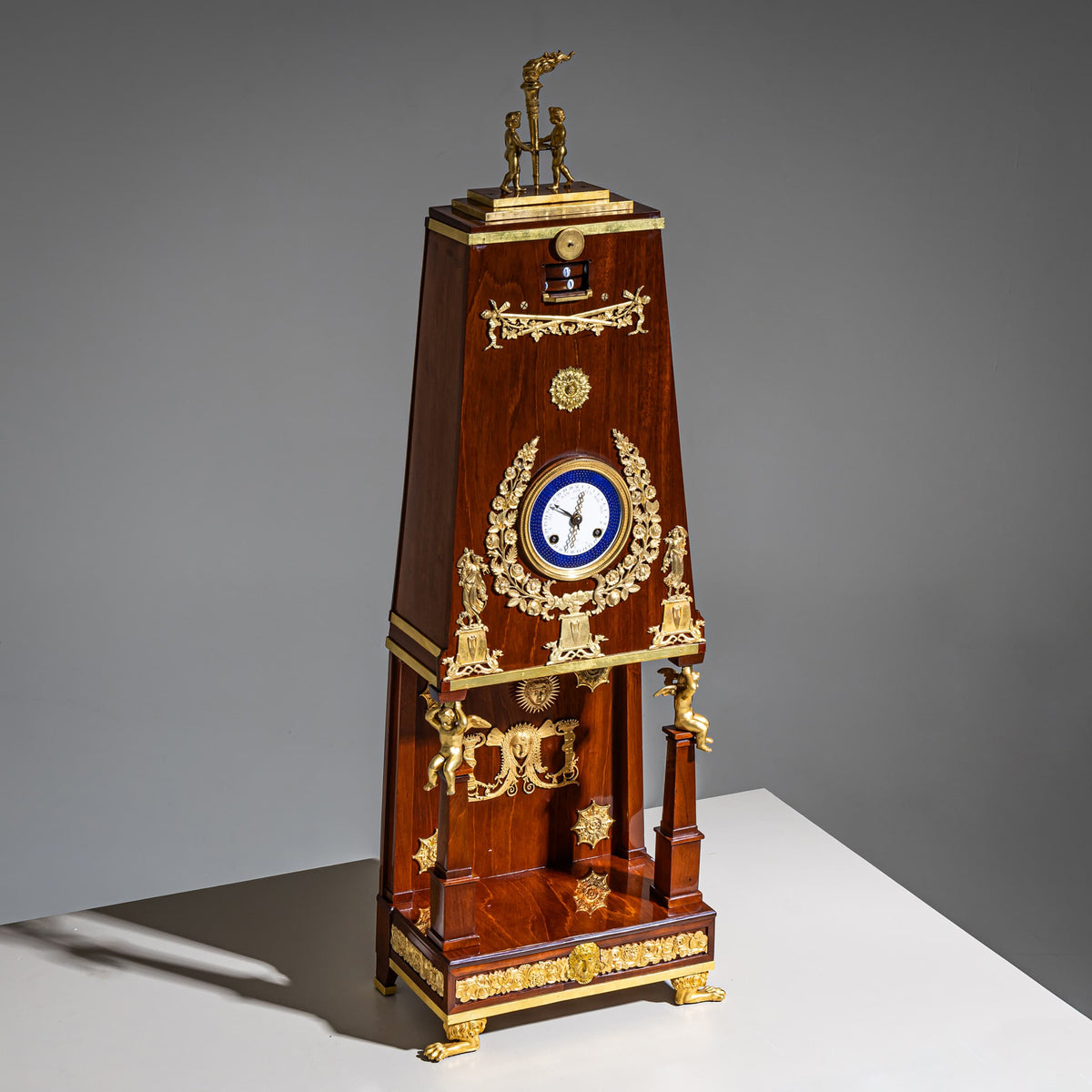 Große pyramidale Pendule von Maison Balthazard, Paris, Anfang 19. Jahrhundert