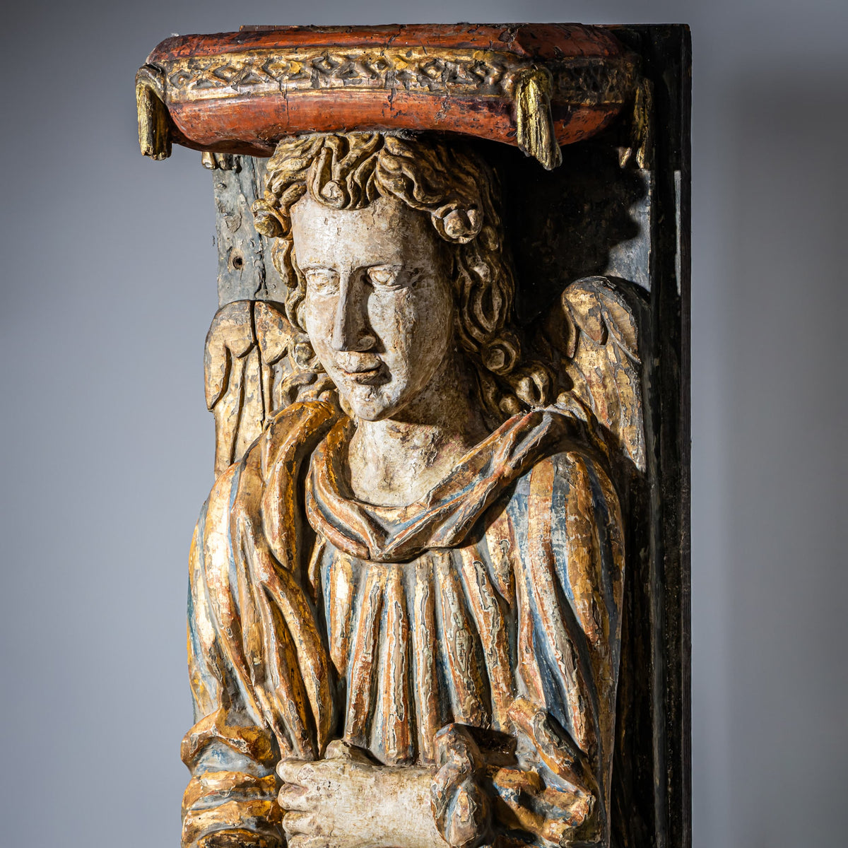 Paar bemalte Pilaster-Engel, wohl Italien, 17. Jahrhundert