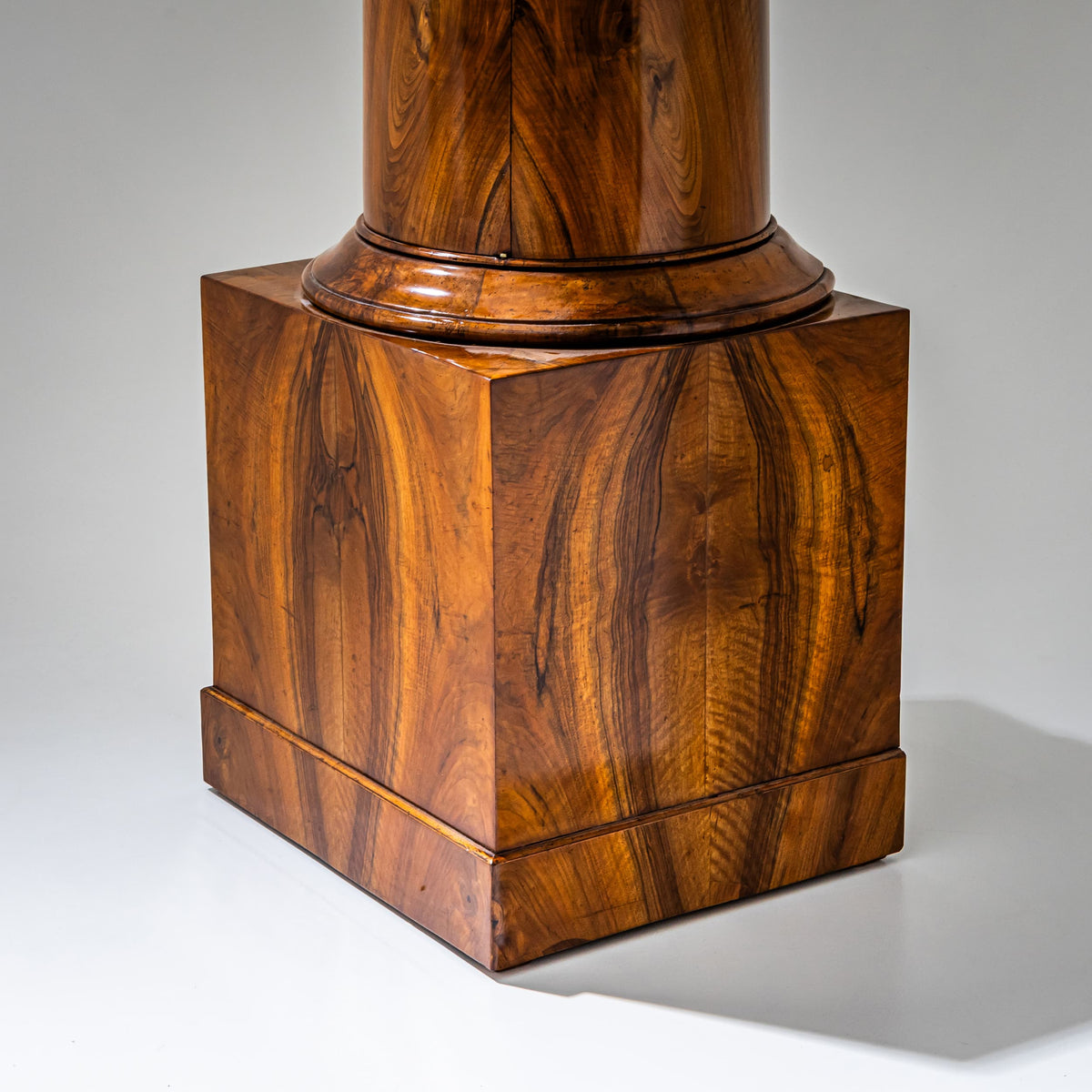 Biedermeier Walnut Pedestal Column, circa 1820