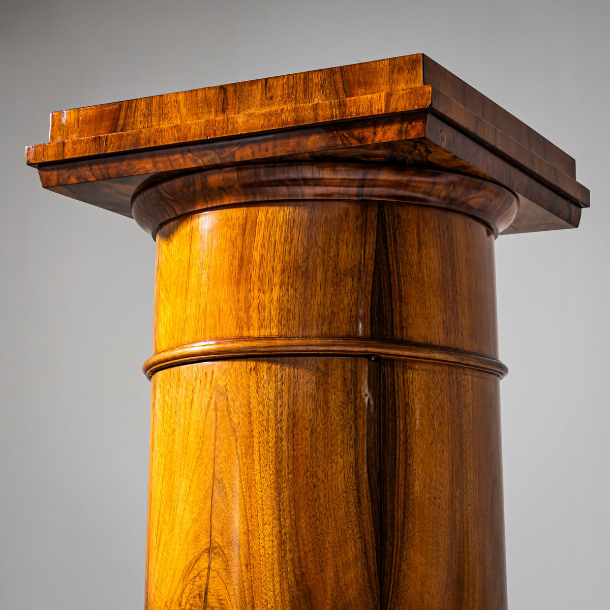 Biedermeier Walnut Pedestal Column, circa 1820