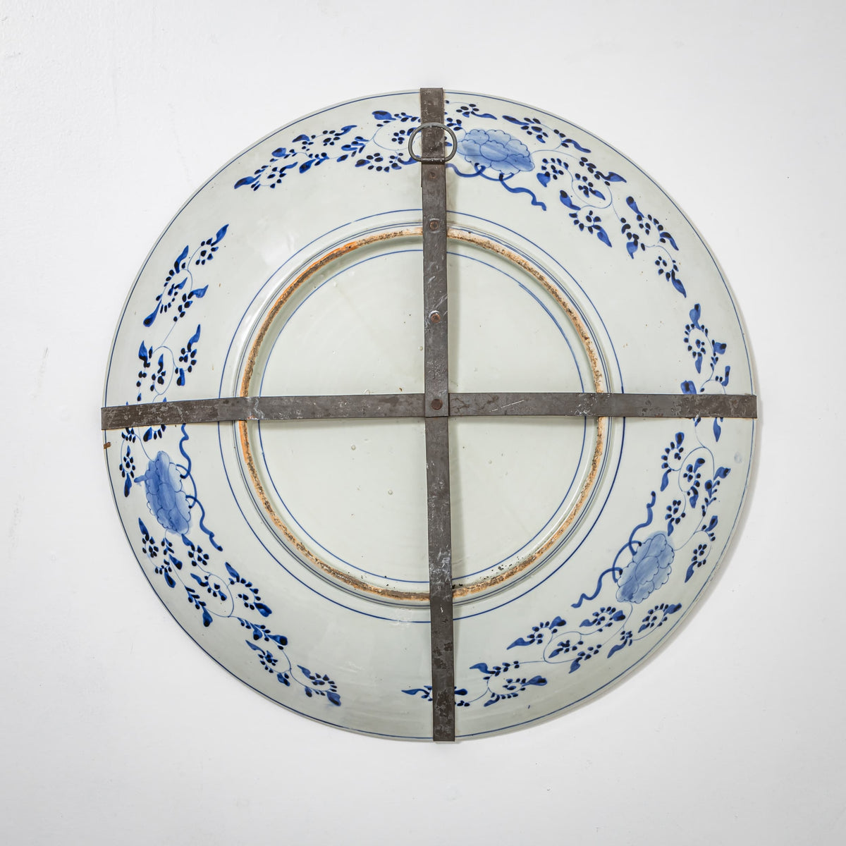 Large Imari Wall Plate, Japan, Meiji Period (1868–1912)
