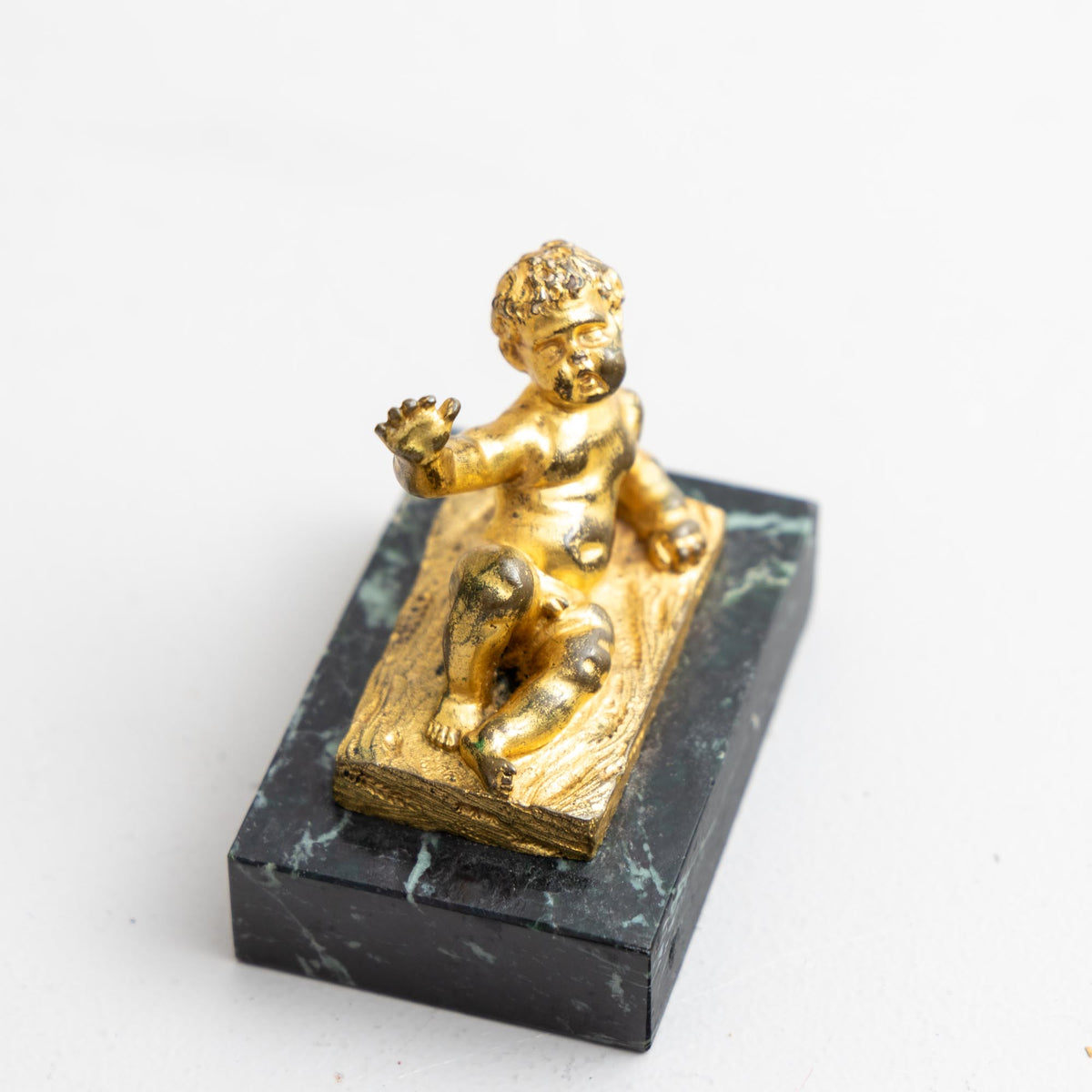 Liegender Bronze Putto, 19. Jahrhundert