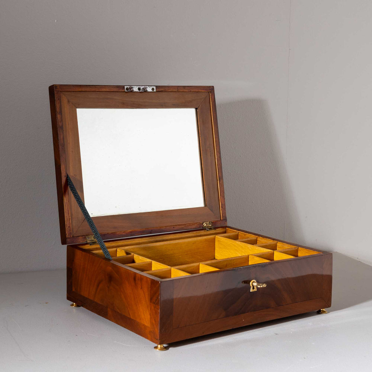 Biedermeier Schmuck-Schatulle, Mitte 19. Jahrhundert