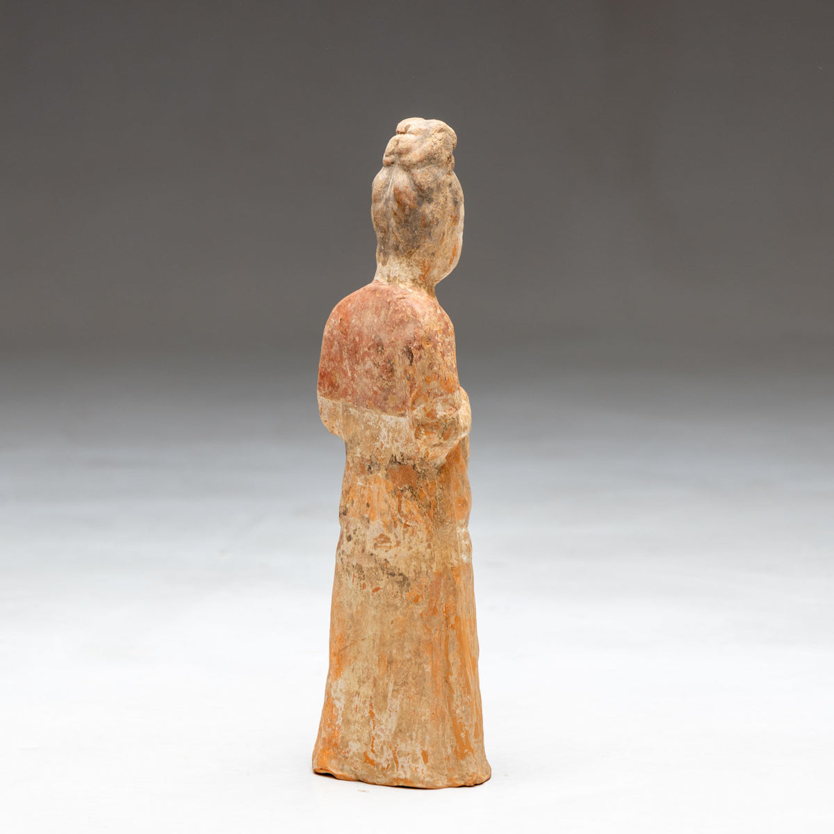 Chinese terracotta of a court lady, probably Tang Dynasty