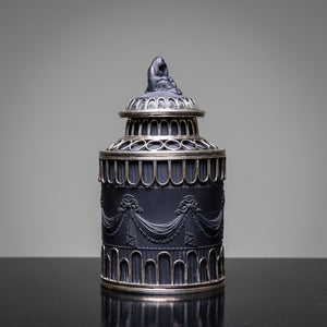 Black Basalt Teedose, 1. Hälfte 19. Jahrhundert
