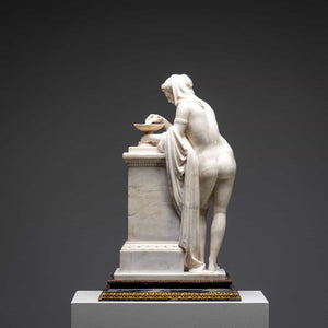 Marmorskulptur einer Nymphe, 19. Jahrhundert