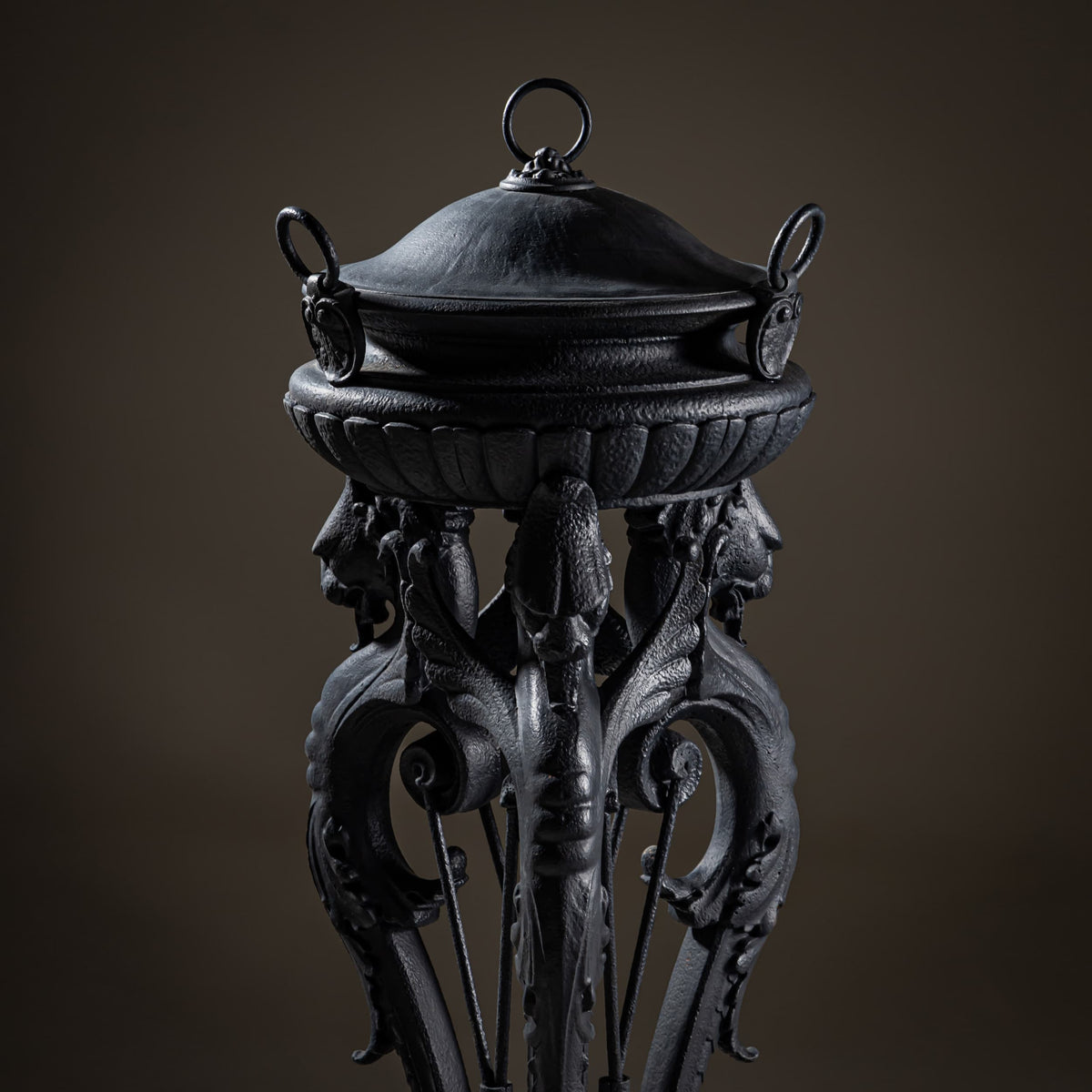 Large Athénienne, 19th Century