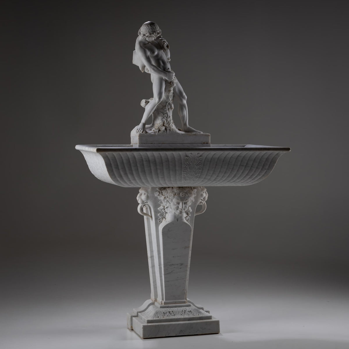 Wandbrunnen aus Marmor mit Satyr, 19. Jahrhundert