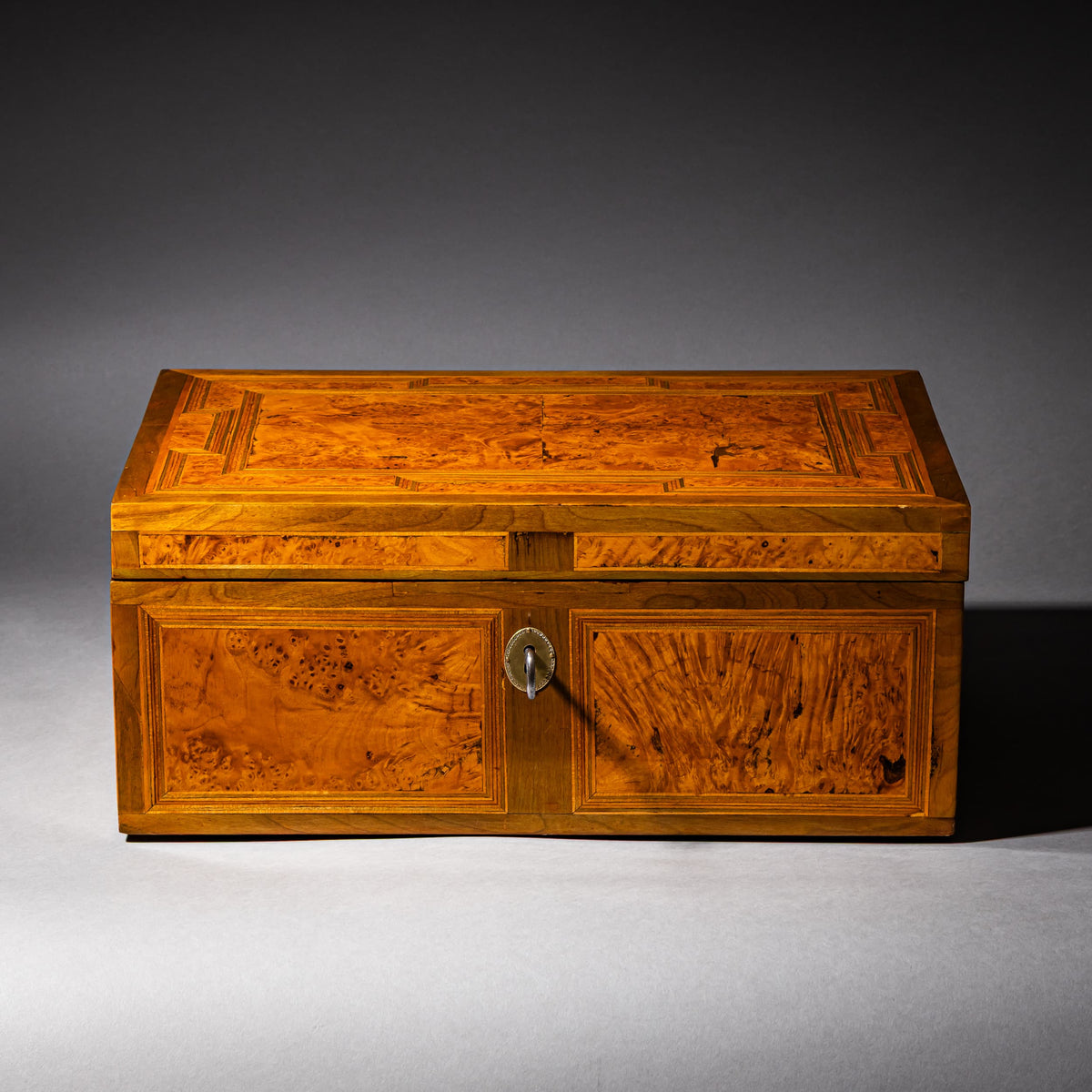 Biedermeier Schatulle, 1. Hälfte 19. Jahrhundert