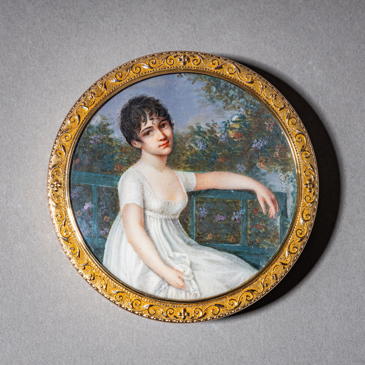 Runde Deckeldose mit Porträtminiatur, Paris, um 1790/1800