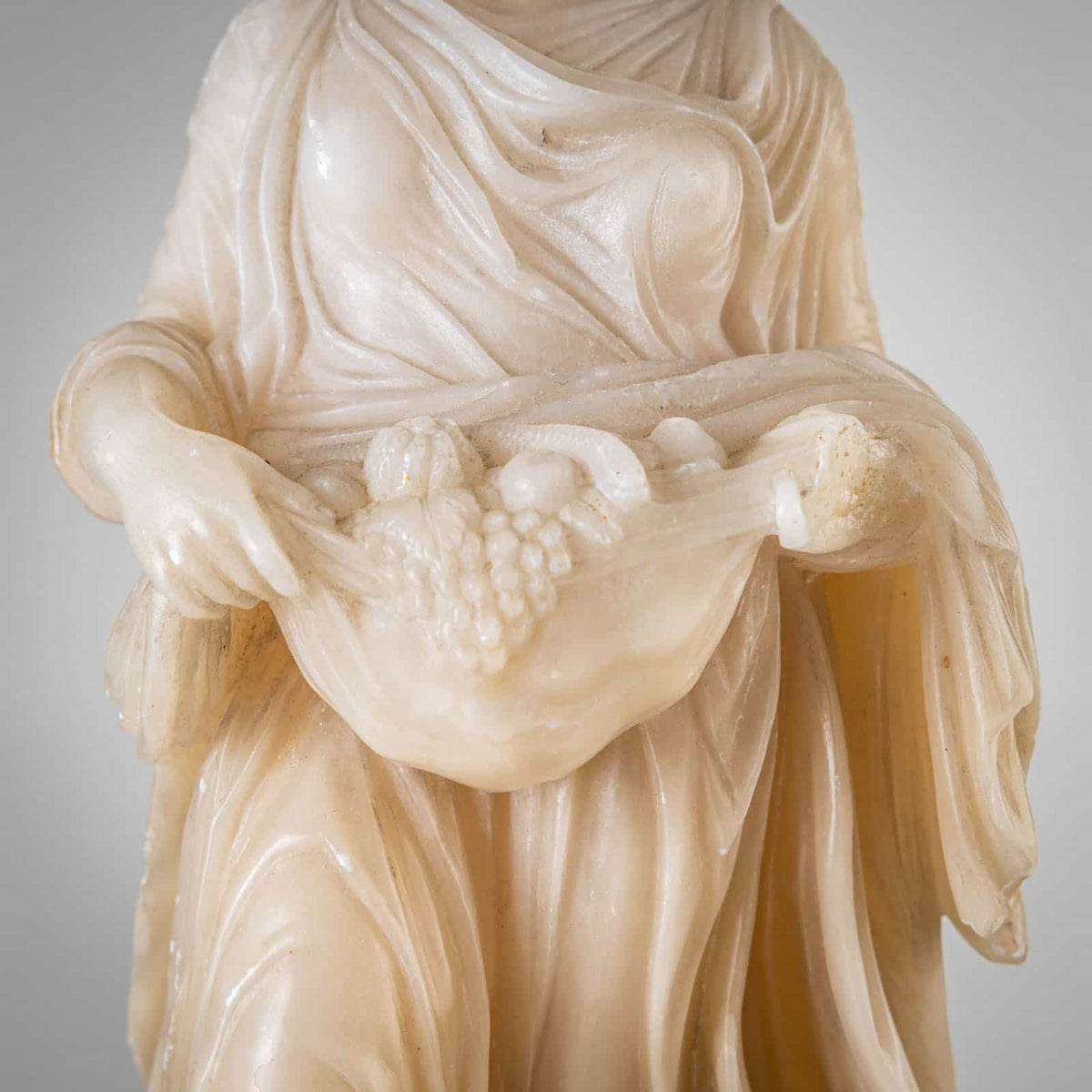 Pair of white Alabaster Sculptures, 2nd Half 19th Century