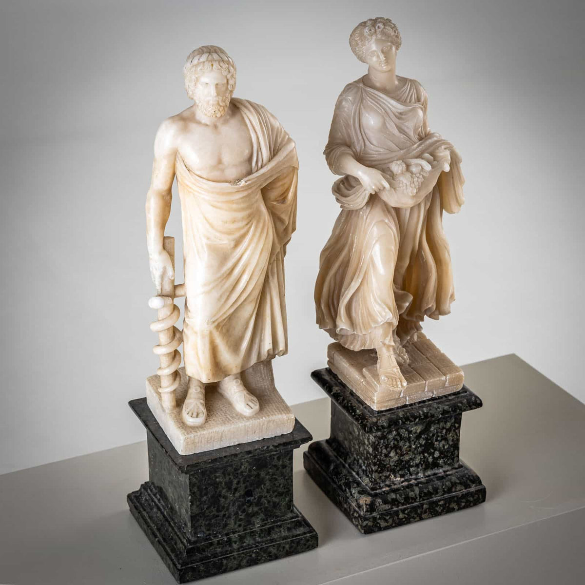 Pair of white Alabaster Sculptures, 2nd Half 19th Century