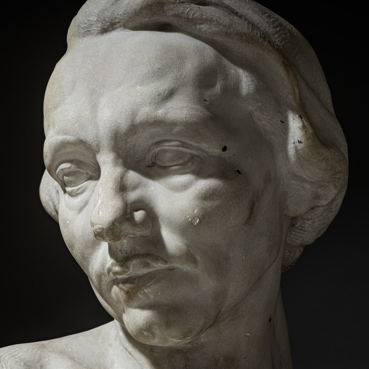Marmorskulptur einer Frau, um 1900