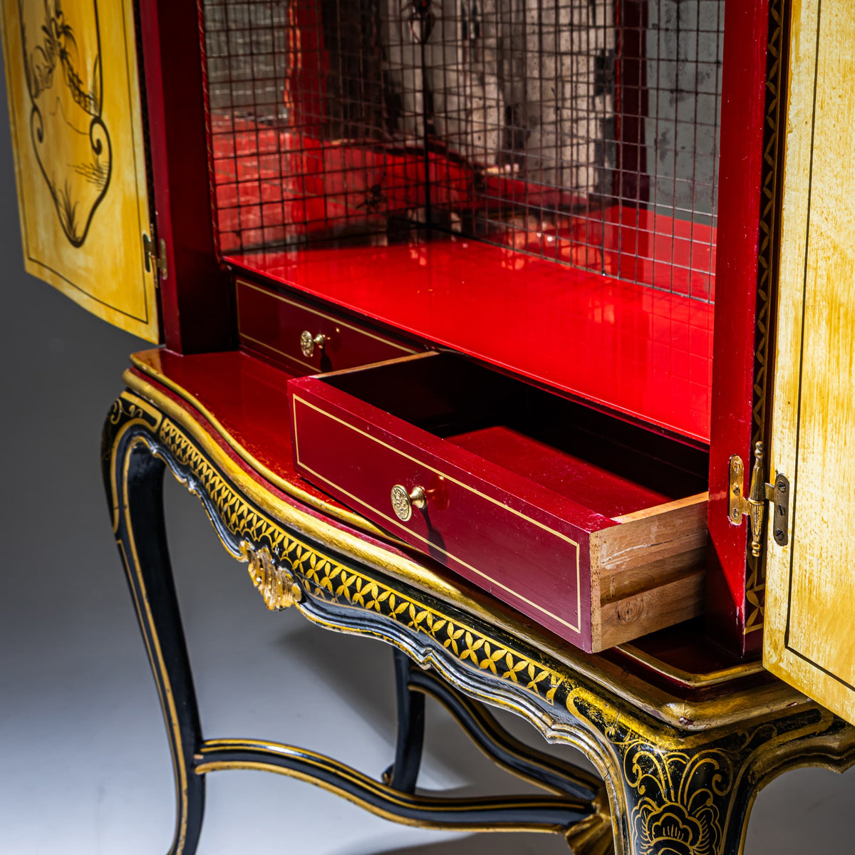 Chinoiserie Bar Cabinet in the Baroque Style, Italy, Mid-20th Century