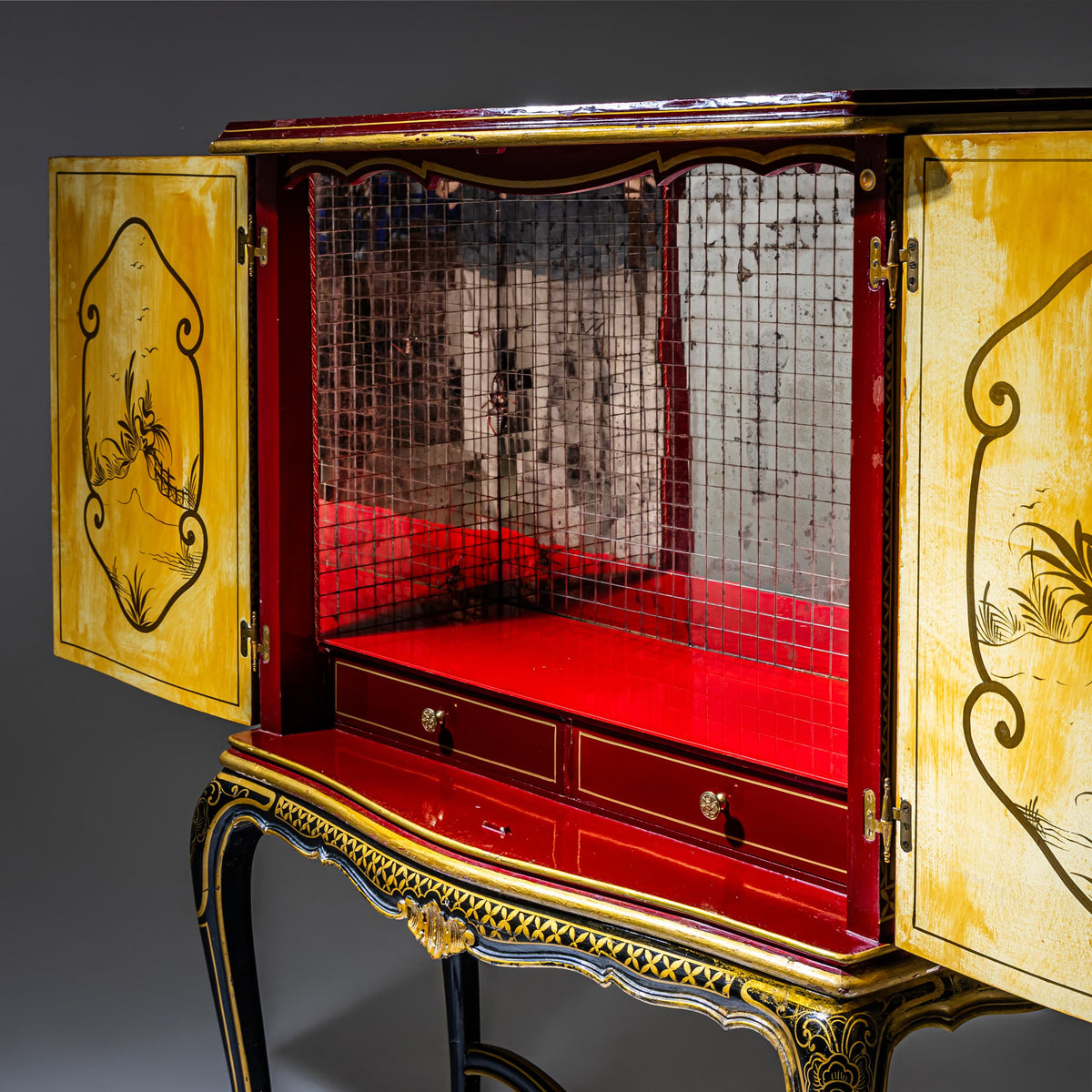 Chinoiserie Bar Cabinet in the Baroque Style, Italy, Mid-20th Century