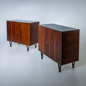 Paar Mid-Century Sideboards mit gerillter Front, Italien 1960er Jahre