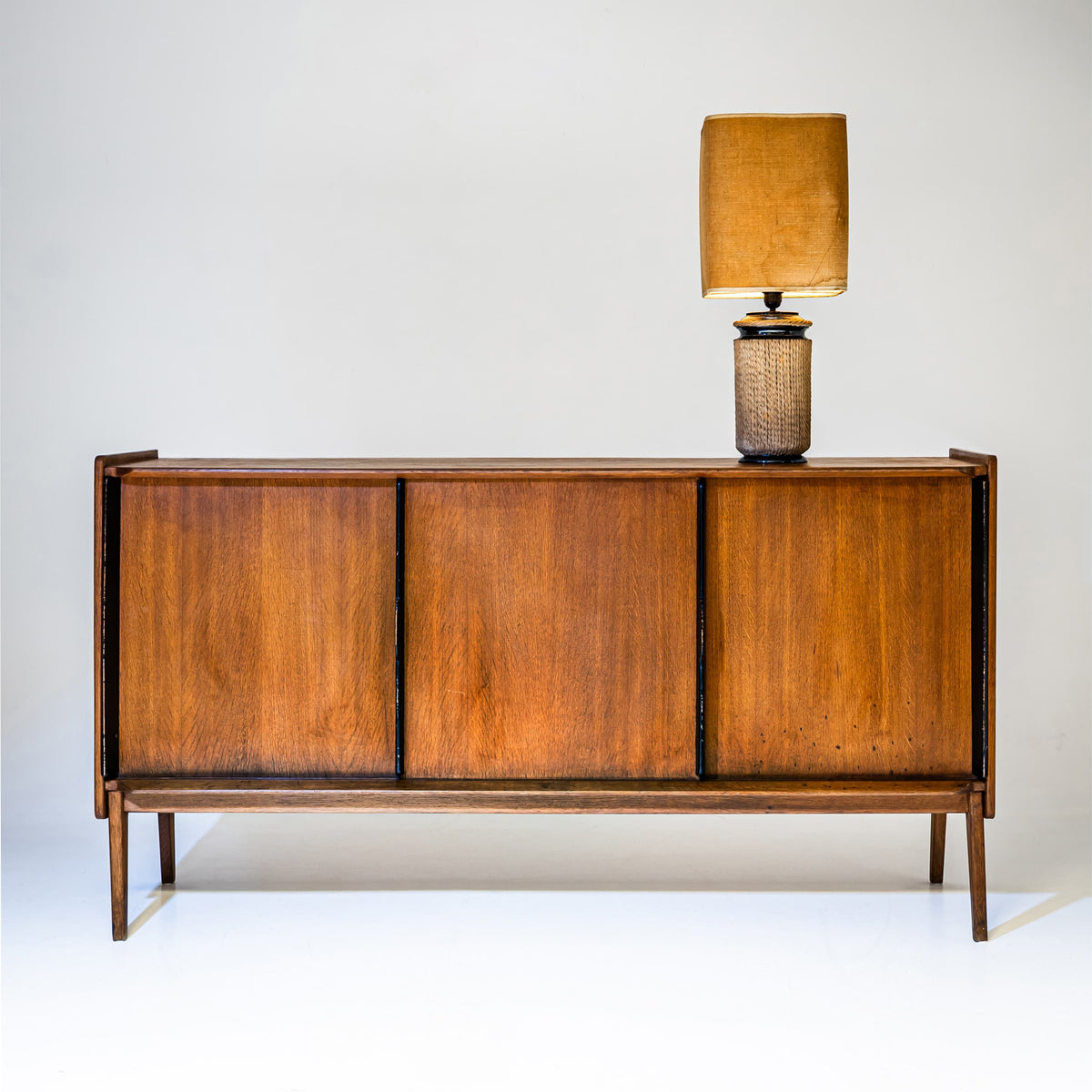 Sideboard aus Eiche von Roger Landault, Frankreich, 1960er Jahre
