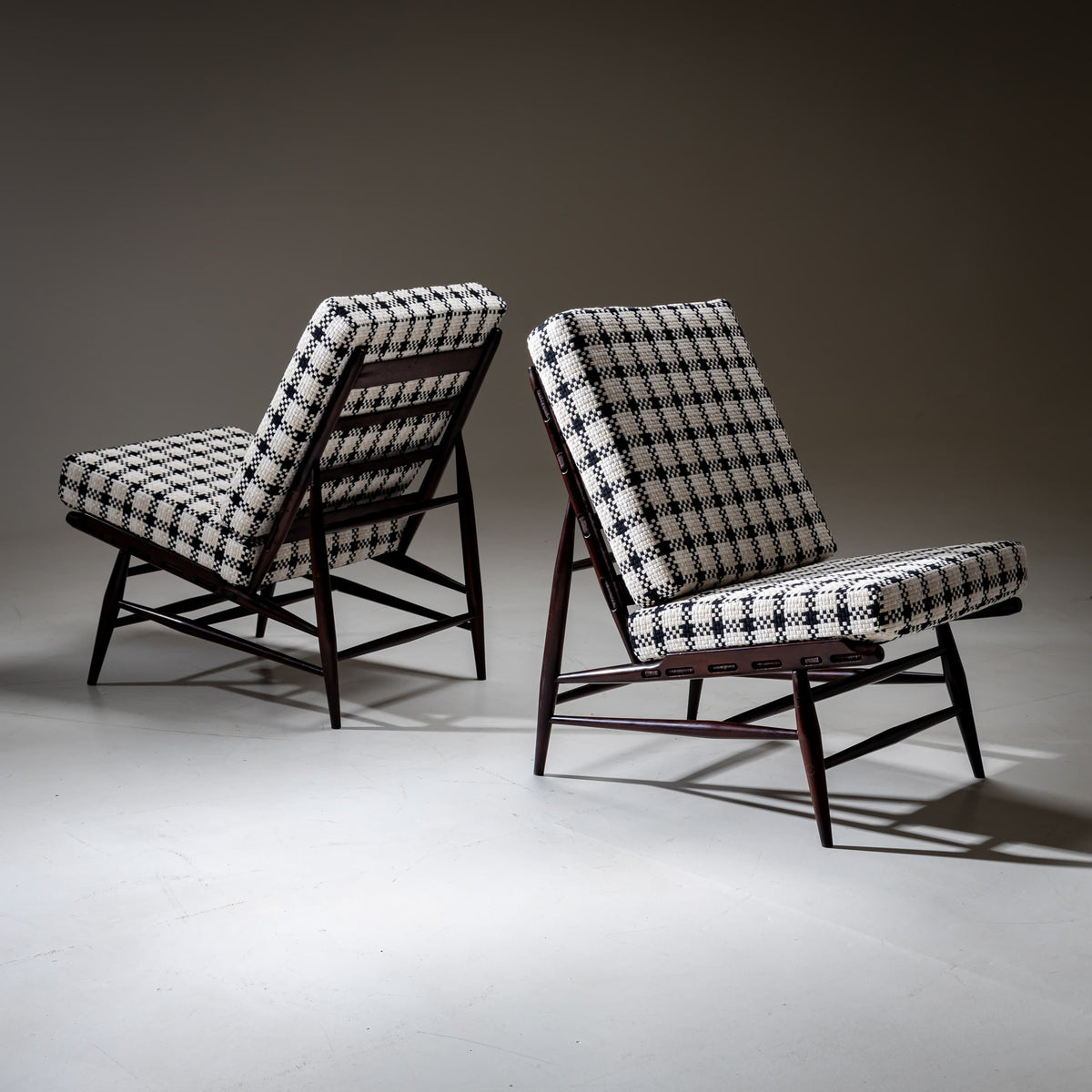 Pair of Mid-Century Lounge Chairs, Italy, 1950s