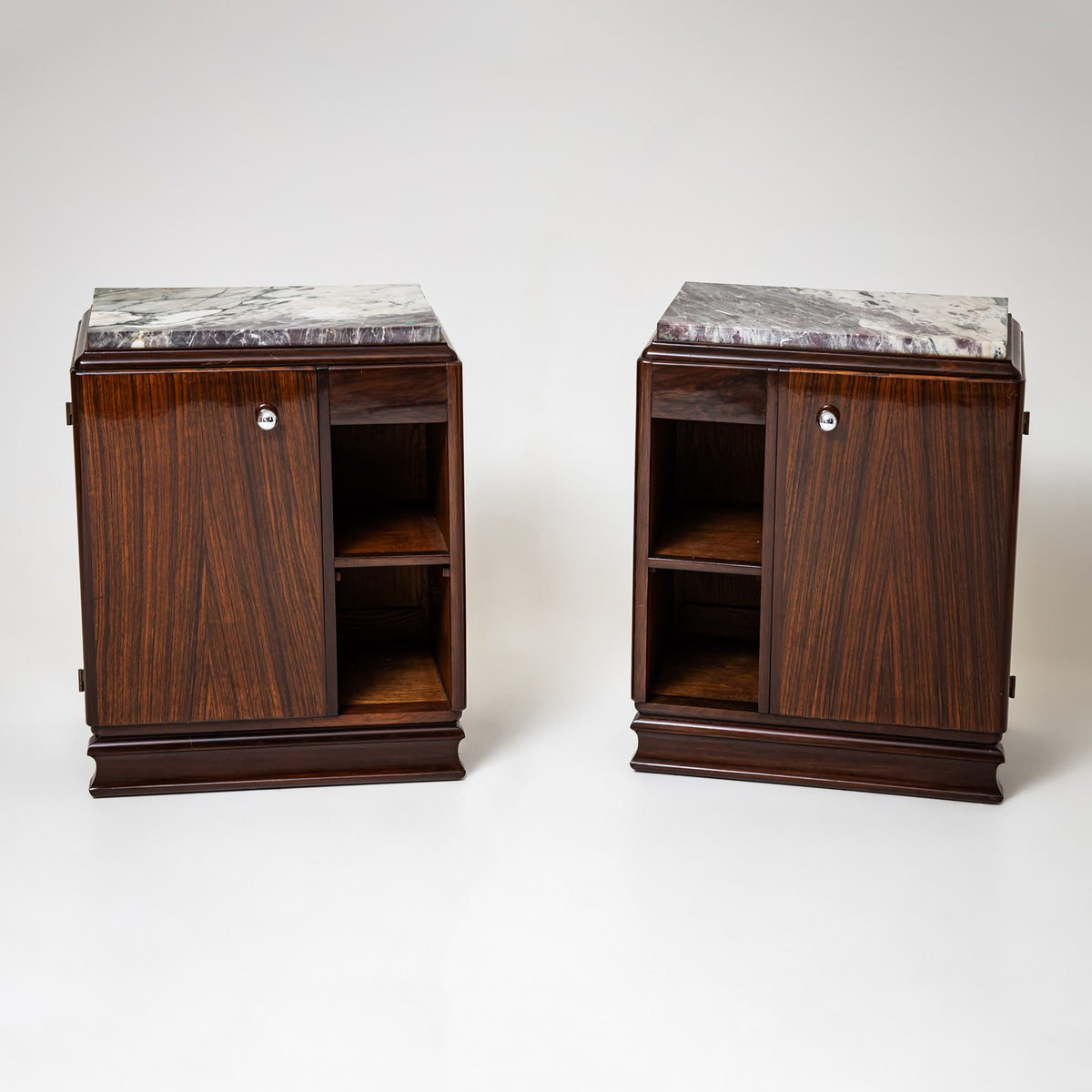 Paar Art Deco Nachtkästchen, Frankreich um 1920