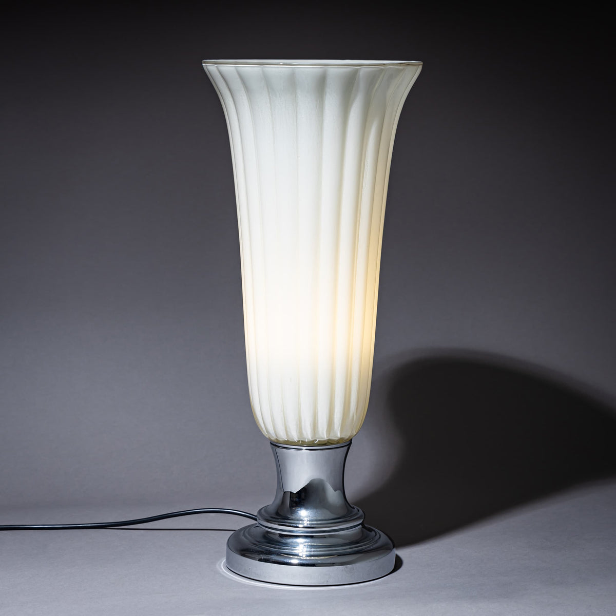 Tulip-Form Table Lamp, 20th Century