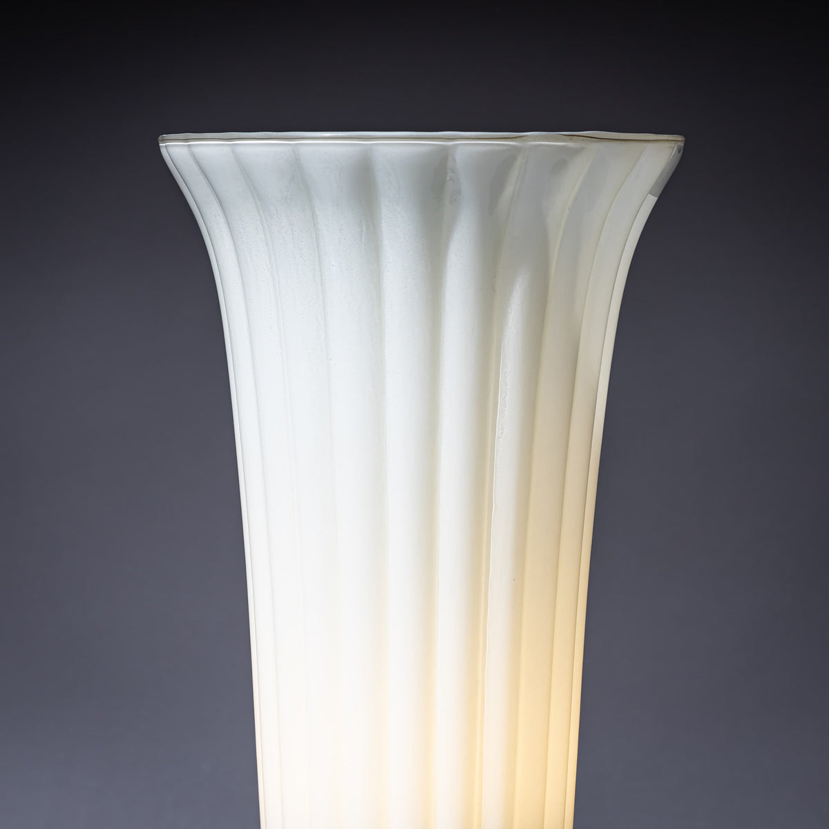Tulip-Form Table Lamp, 20th Century